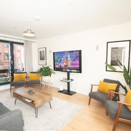 Spacious 4Br 4Ba Gated Townhouse With Balconies, Central Jq Бирмингам Екстериор снимка