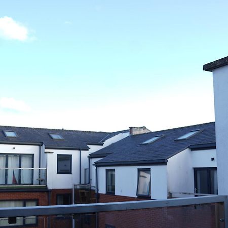 Spacious 4Br 4Ba Gated Townhouse With Balconies, Central Jq Бирмингам Екстериор снимка
